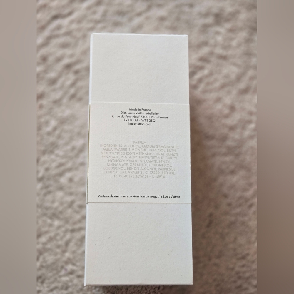 Louis Vuitton Symphony White Perfume Box Minimalist Design - Picture 2 of 5